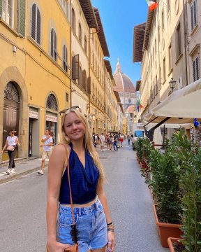 girlpower da Napoli,Italia